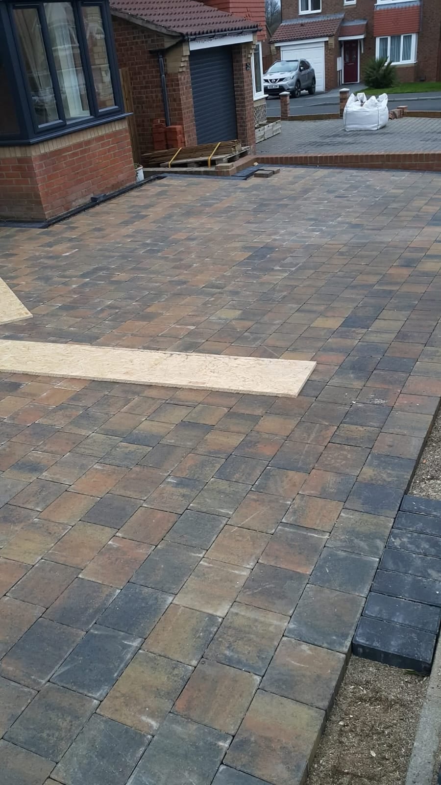 Block paved driveway work by Ashurst and Sons Roofing